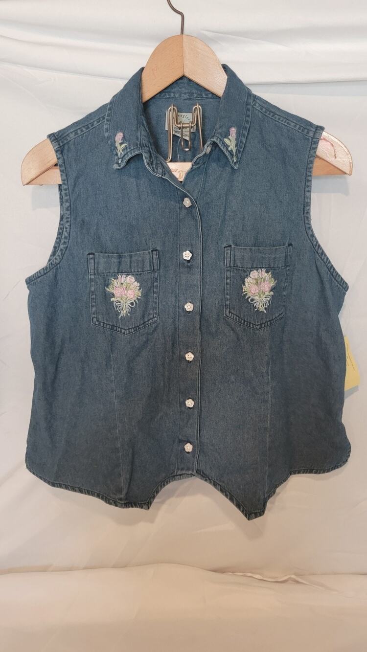 Vintage Wrangler Women's Denim Shirt Large NWT Embroidered Floral Sleeveless